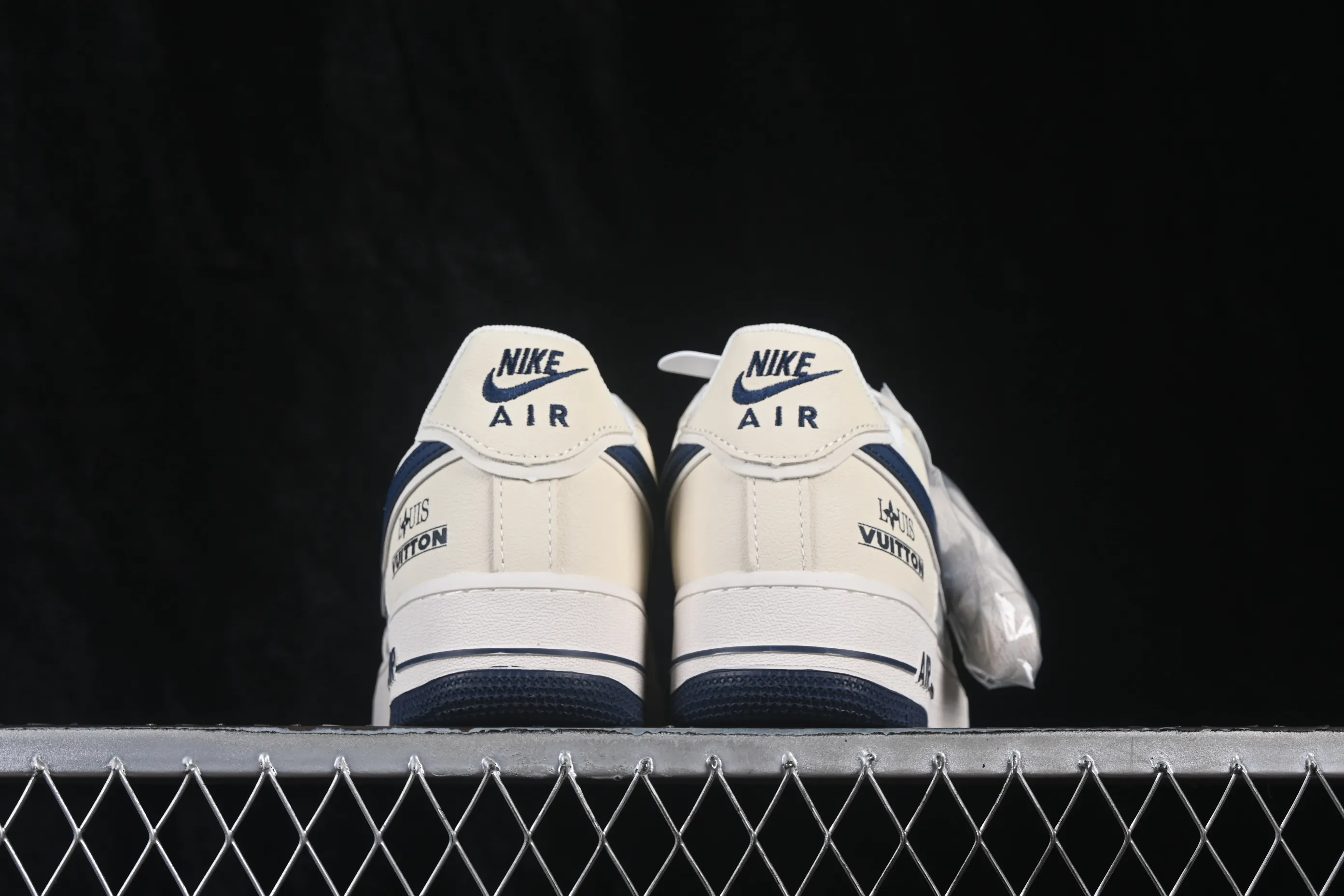 All categories Nk Air Force 1 Air Force series Nk Air Force 1 Low Air Force low-top Nike Air Force 1'07 Low joint model Air Force 1 low-top casual sneakers LF6688-005